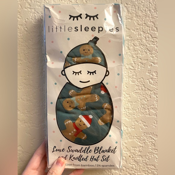 🍪NIB LS Gingerbread Swaddle Set🍪 - Picture 3 of 3